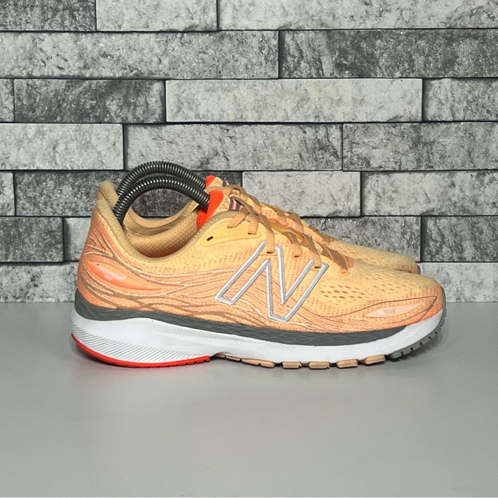 New Balance Fresh Foam Womens 8.5 Orange Peach Athletic Running Shoes